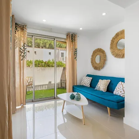 Le Grand Bleu Modern And Functional Apartment With Terrace And Parking