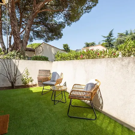 Le Grand Bleu Appartement confortable dans le quartier de la Pinède Hébergement de vacances